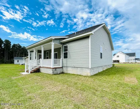 1231 Inner Banks Lane Jacksonville NC 28546