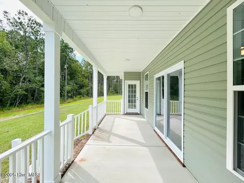 1231 Inner Banks Lane Jacksonville NC 28546