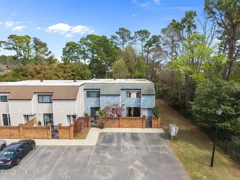 233 Dapple Court Wilmington NC 28403