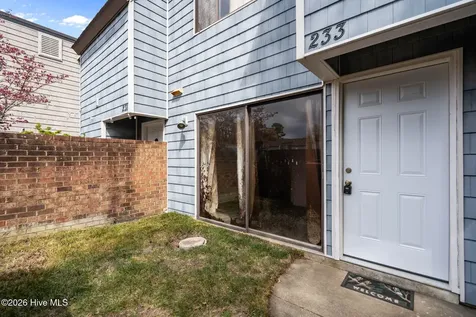 233 Dapple Court Wilmington NC 28403