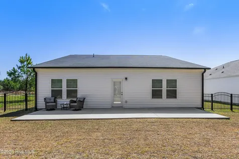 1432 Evergreen Forest Drive SE Bolivia NC 28422