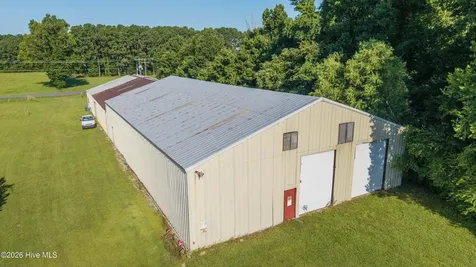 3699 Us 117 Rose Hill NC 28458