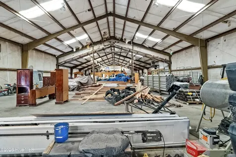 3699 Us 117 Rose Hill NC 28458