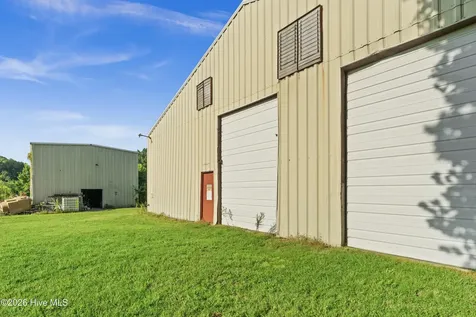 3699 Us 117 Rose Hill NC 28458
