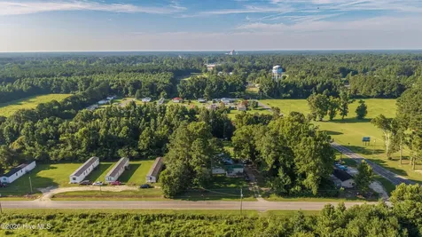3699 Us 117 Rose Hill NC 28458