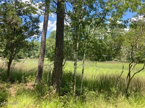 76 Hughes Road Hampstead NC 28443