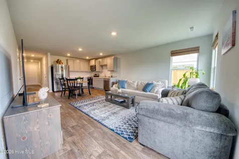 1166 King Eider Way Winnabow NC 28479