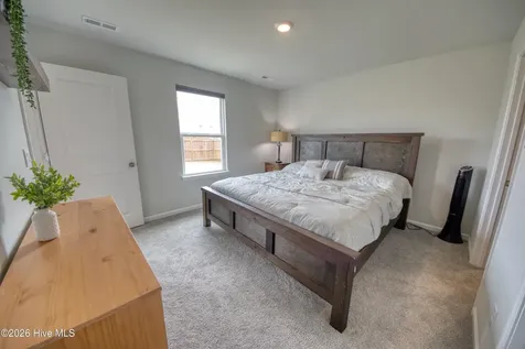 1166 King Eider Way Winnabow NC 28479