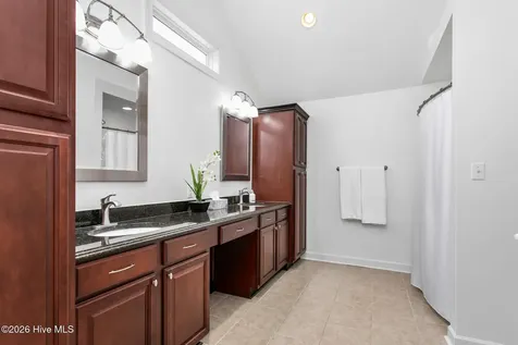 1819 Merritt Trail Burlington NC 27217