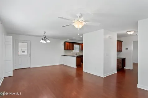 1819 Merritt Trail Burlington NC 27217