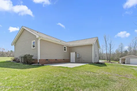 1819 Merritt Trail Burlington NC 27217