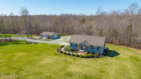 1819 Merritt Trail Burlington NC 27217