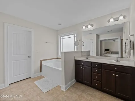 704 Oleander Street Jacksonville NC 28540