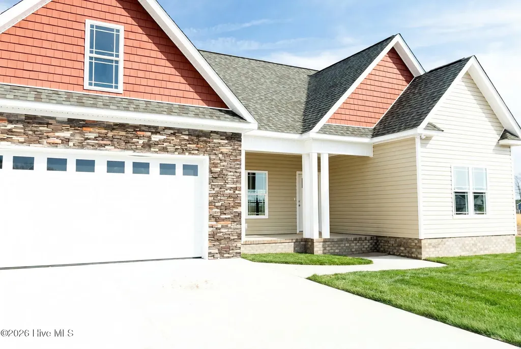 2699 Whitaker Glen Drive Farmville NC 27828