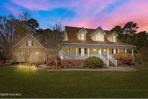 1052 N Creek Drive Belhaven NC 27810