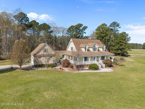 1052 N Creek Drive Belhaven NC 27810