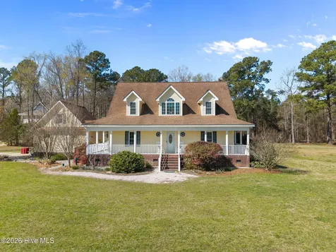 1052 N Creek Drive Belhaven NC 27810