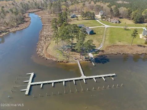 1052 N Creek Drive Belhaven NC 27810