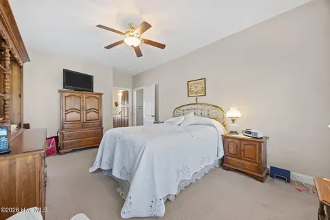 1052 N Creek Drive Belhaven NC 27810