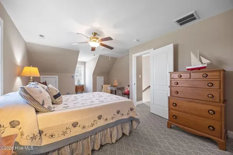 1052 N Creek Drive Belhaven NC 27810