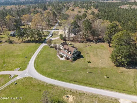 1052 N Creek Drive Belhaven NC 27810