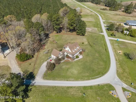 1052 N Creek Drive Belhaven NC 27810