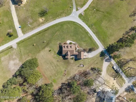1052 N Creek Drive Belhaven NC 27810