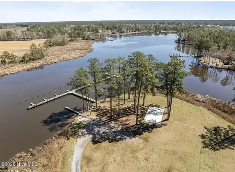 1052 N Creek Drive Belhaven NC 27810