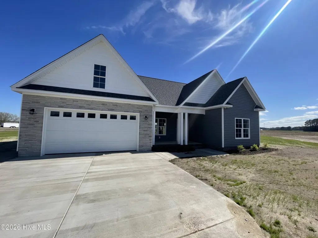 2753 Whitaker Glen Drive Farmville NC 27828