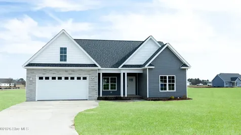 2753 Whitaker Glen Drive Farmville NC 27828