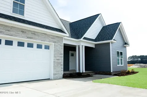 2753 Whitaker Glen Drive Farmville NC 27828