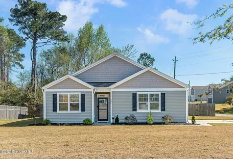 224 Cheswick Drive Holly Ridge NC 28445