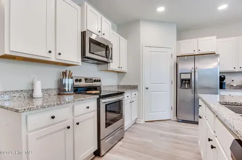 224 Cheswick Drive Holly Ridge NC 28445
