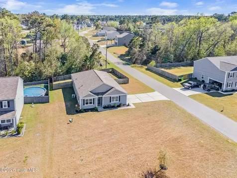 224 Cheswick Drive Holly Ridge NC 28445