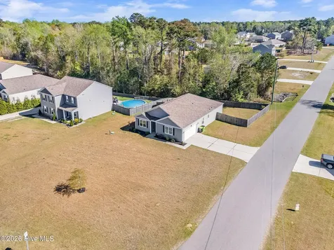 224 Cheswick Drive Holly Ridge NC 28445