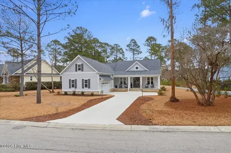 678 Breezewood Drive SE Bolivia NC 28422
