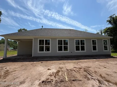 122 Live Oak Circle Lake Waccamaw NC 28450