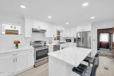 525 Bedford Forest Drive Wilmington NC 28412