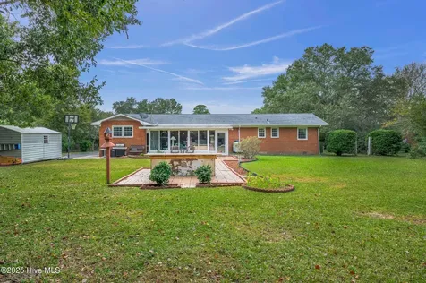 525 Bedford Forest Drive Wilmington NC 28412