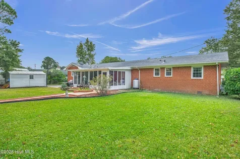 525 Bedford Forest Drive Wilmington NC 28412