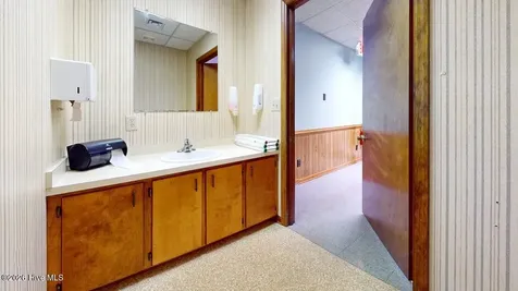 224 Memorial Drive Jacksonville NC 28546