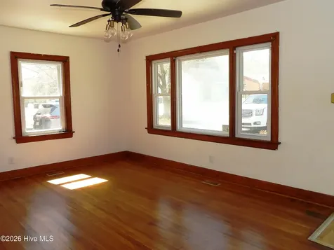 1113 Woodrow Street S Wilson NC 27893