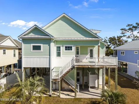 111 SE 44th Street Oak Island NC 28465