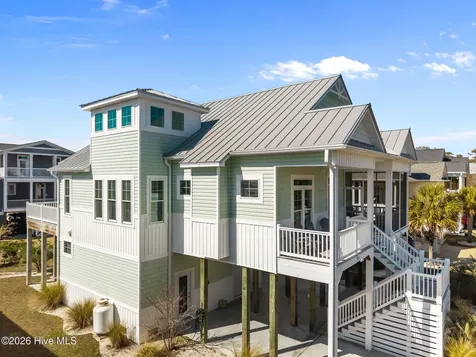 111 SE 44th Street Oak Island NC 28465