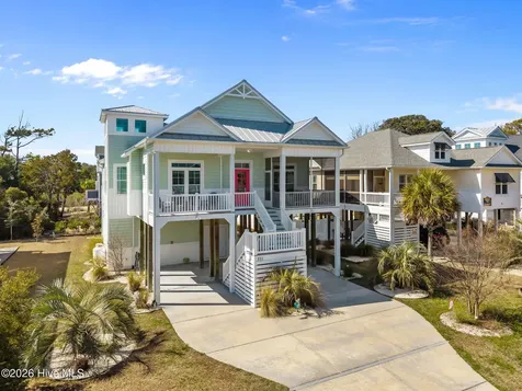 111 SE 44th Street Oak Island NC 28465
