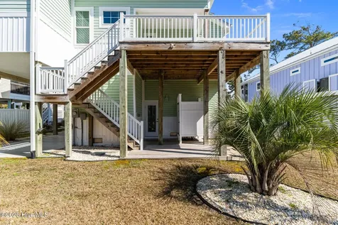111 SE 44th Street Oak Island NC 28465