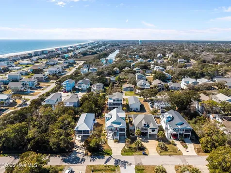 111 SE 44th Street Oak Island NC 28465