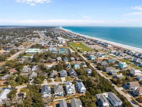 111 SE 44th Street Oak Island NC 28465