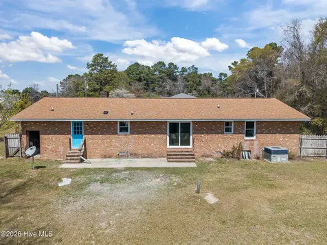 412 Crows Nest Lane Sneads Ferry NC 28460
