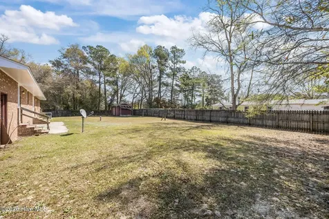 412 Crows Nest Lane Sneads Ferry NC 28460